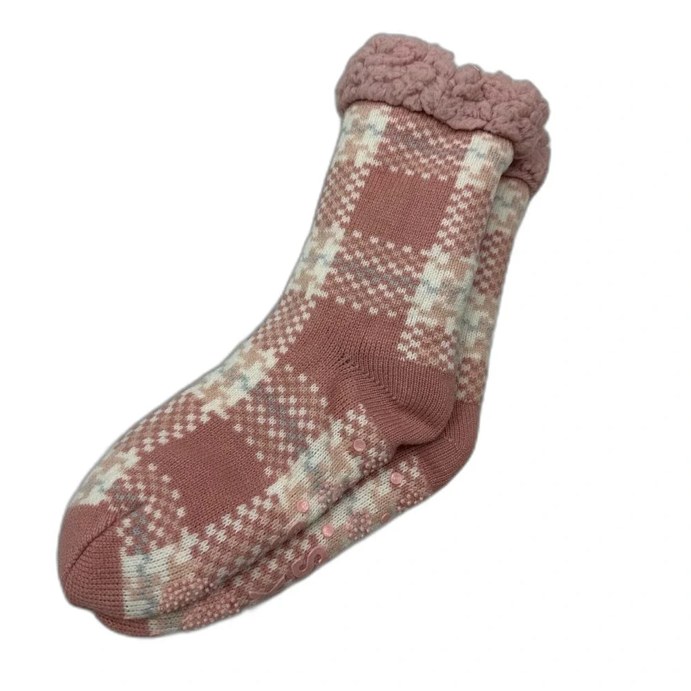 Muk Luks Pink Plaid Print Fluffy Cozy Cabin Flannel Socks NWT Size Small/Medium